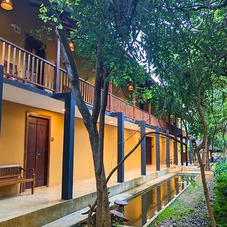 Pinthaliya Resort Σιγκιρίγια Εξωτερικό φωτογραφία