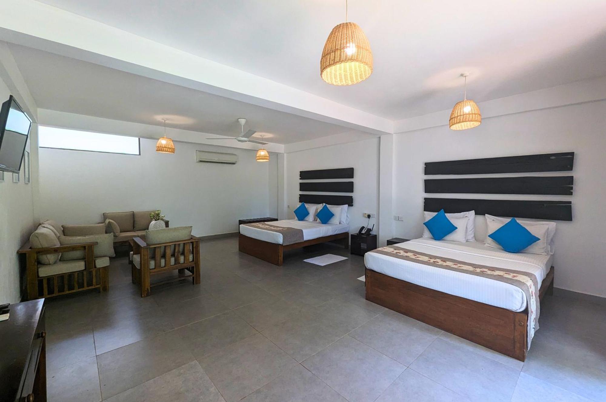 Pinthaliya Resort Σιγκιρίγια Εξωτερικό φωτογραφία
