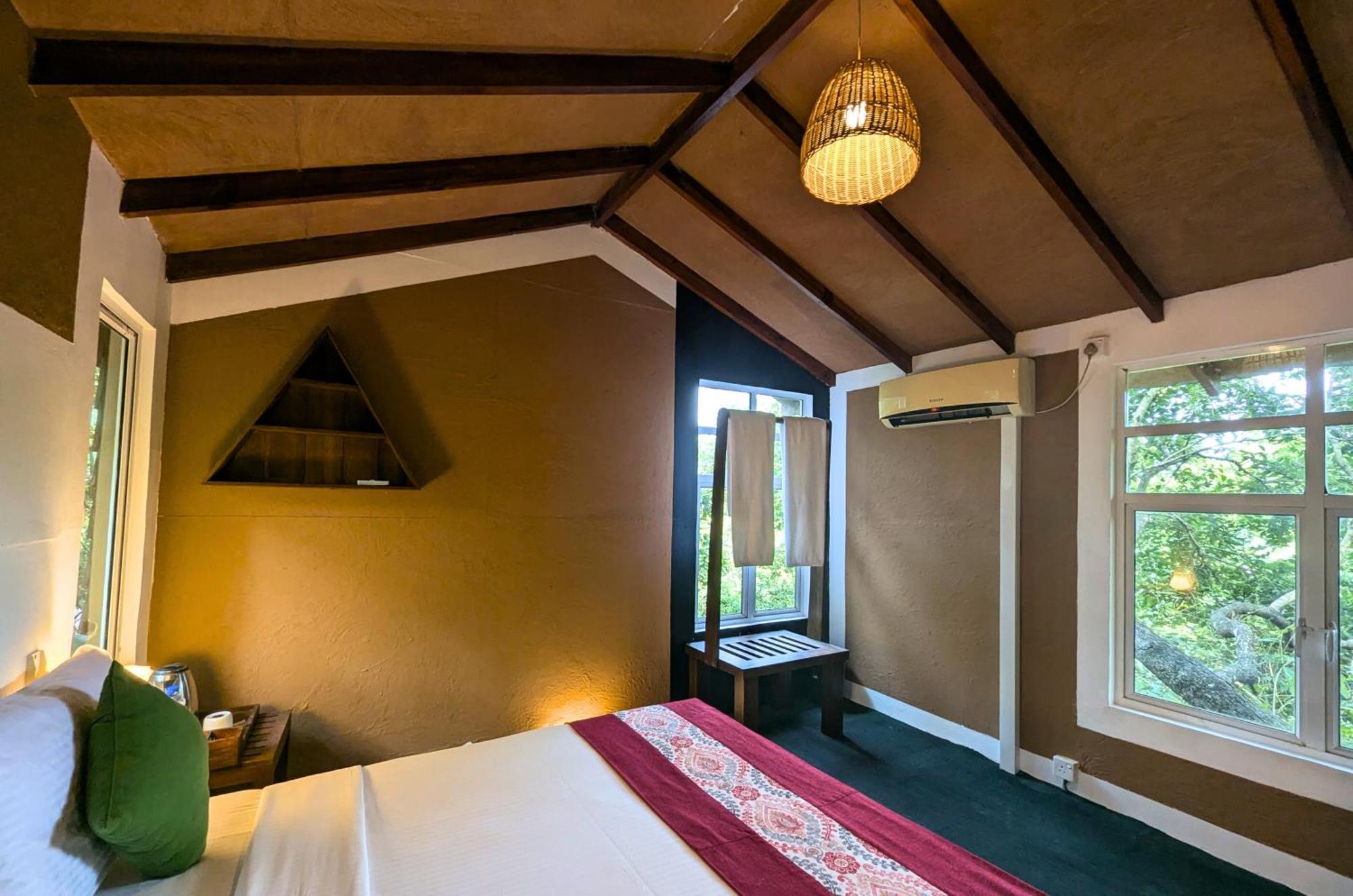 Pinthaliya Resort Σιγκιρίγια Εξωτερικό φωτογραφία